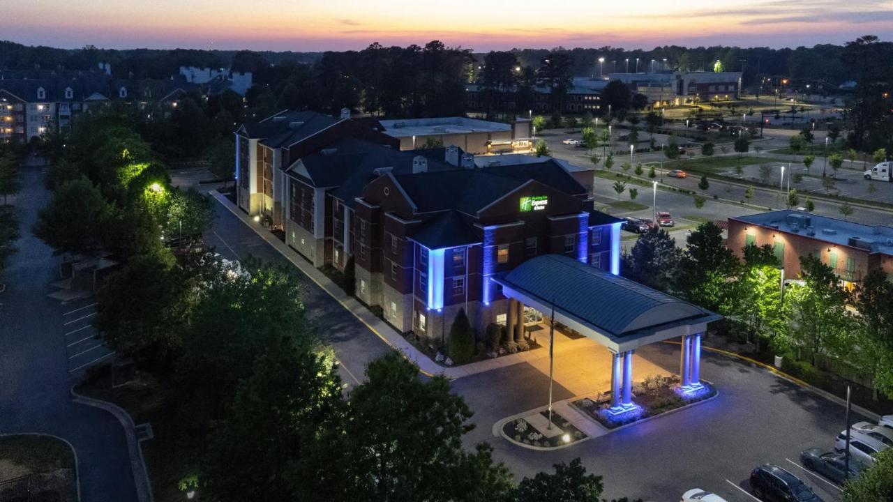 Holiday Inn Express & Suites Williamsburg By Ihg Exterior foto